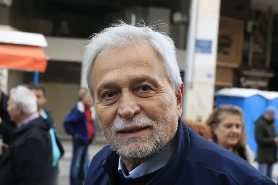 Παραιτήθηκε από την Κεντρική Επιτροπή του ΣΥΡΙΖΑ ο Δημήτρης Χατζησωκράτης