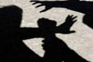 Τέσσερις εναντίον ενός στην Ιεράπετρα: Ληστεία και ξυλοδαρμός 25χρονου από ομοεθνείς του