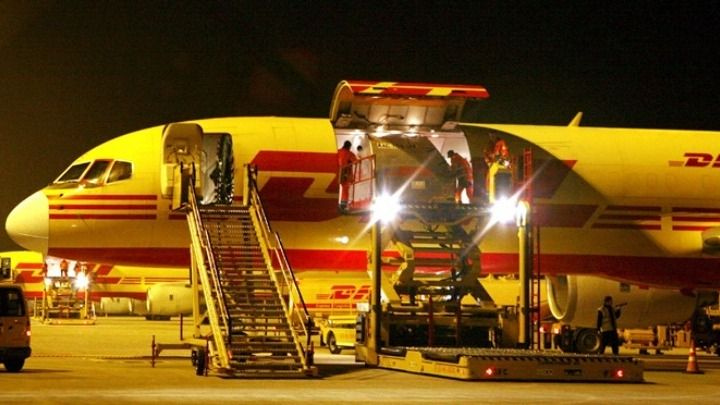 Σύγκρουση αεροσκάφους cargo με άγνωστο αντικείμενο κοντά στο αεροδρόμιο της Λειψίας