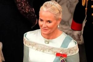 Μέτε-Μάριτ: Μια ανύπαντρη μητέρα και κοινή θνητή έγινε η νέα βασίλισσα της χώρας