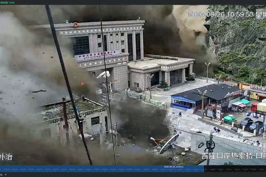 Χάος στο Νεπάλ: Τουλάχιστον 31 νεκροί από πλημμύρες – Εκατοντάδες αγνοούμενοι