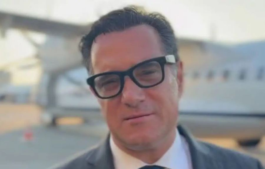 Η ανάρτηση Πολάκη για Άδωνι και… έξυπνα γυαλιά