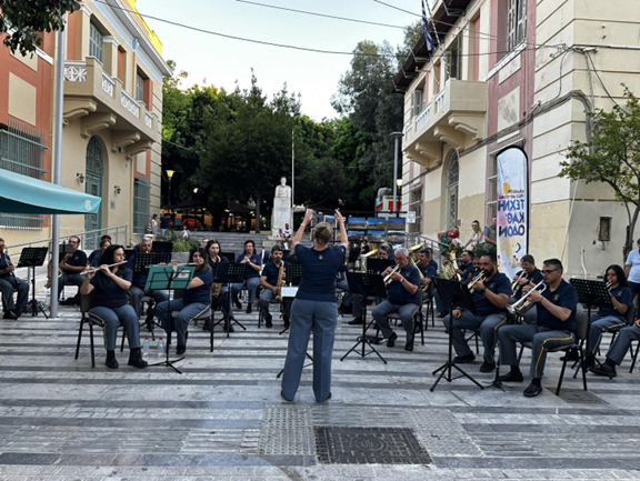 Ξεκινούν οι καλοκαιρινές συναυλίες της Φιλαρμονικής Ορχήστρας του Δήμου Ηρακλείου στον πεζόδρομο της Λ. Δικαιοσύνης