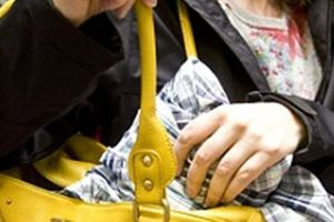 Ανήλικοι στα χέρια της Δίωξης για κλοπή ενδυμάτων – Η παραμέληση που έφερε τη σύλληψη