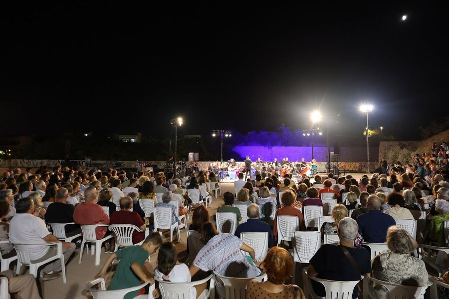 Μια γειτονιά, ένα τραγούδι των ανθρώπων της Μεσογείου