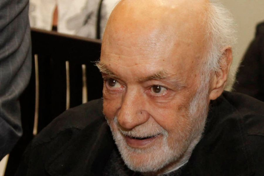 Δέκα χρόνια χωρίς τον Ανδρέα Μπάρκουλη: «Τι δεν θα’δινα για μια αγκαλιά» – Η ανάρτηση του γιου του