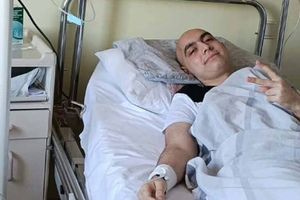 Ο 20χρονος Αλέξης από τα Χανιά δίνει σκληρή «μάχη» με το σάρκωμα Ewing και μας χρειάζεται…