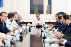 Φωτιά στη Δυτική Αττική: Όλα τα μέτρα στήριξης προς τους πυρόπληκτους – Τι αποφασίστηκε σε σύσκεψη υπό τον Μητσοτάκη