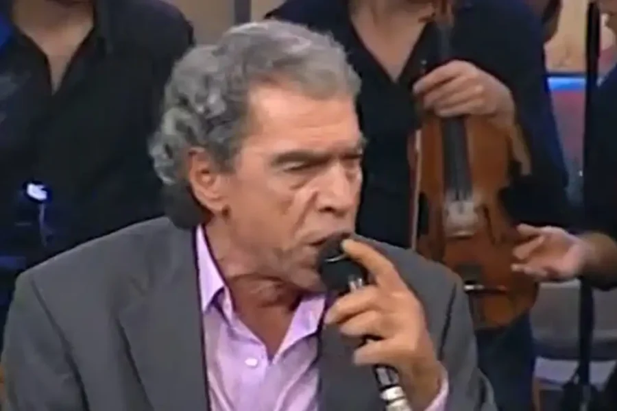 Πέθανε ο σπουδαίος λαϊκός τραγουδιστής Δημήτρης Ξανθάκης