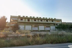 Επιστολή στον Θ. Πλεύρη:   Έντονος προβληματισμός των Εμπορικών Συλλόγων Κρήτης για τη δομή μεταναστών