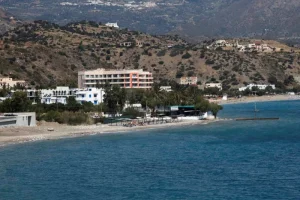 Ειδικό Χωροταξικό Πλαίσιο για τον Τουρισμό: Οι νέοι κανόνες για επενδύσεις, νησιά και προορισμούς υπό πίεση