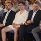 Αντιδράσεις για τον Φειδία Παναγιώτου – Εμφανίστηκε με σορτς σε εκδήλωση μνήμης για τους Ισαάκ -Σολωμού