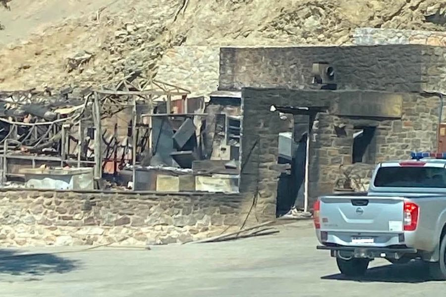 Καλύτερη εικόνα από το Ρέθυμνο – Στις προσπάθειες κατάσβεσης και το ελικόπτερο