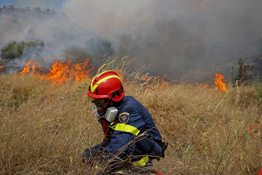 Τσουχτερό πρόστιμο σε Γερμανίδα για πρόκληση πυρκαγιάς στη Χερσόνησο