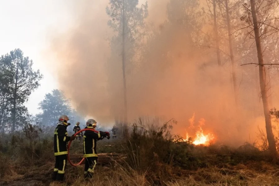 Γαλλία: Εκατοντάδες συλλήψεις για τις φωτιές του καλοκαιριού –  Το 70% κατηγορείται για εμπρησμό