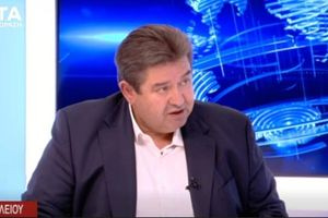 Την επιστροφή του Χριστουγεννιάτικου Κάστρου Πλατείας Ελευθερίας ζητά ο Μιχάλης Καραμαλάκης