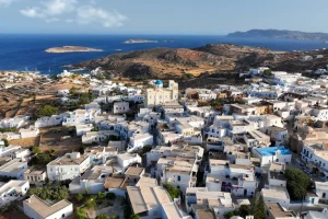 Τραγωδία στην Κίμωλο: Τι ερευνούν οι Αρχές για τον θάνατο του 17χρονου, στο μικροσκόπιο ο θερμοσίφωνας και η ηλεκτρολογική εγκατάσταση