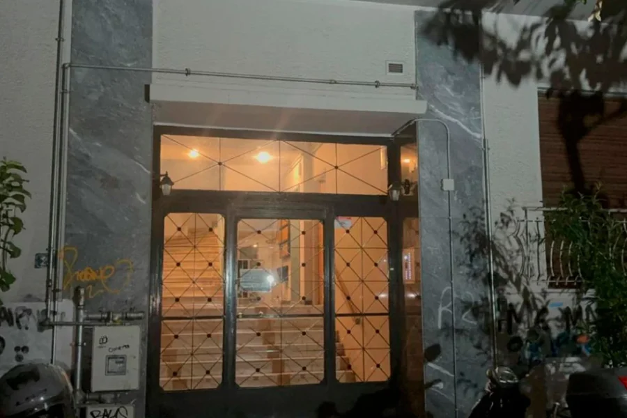 Μυστήριο με το βρέφος που βρέθηκε νεκρό μέσα σε δοχείο κρυμμένο σε βαλίτσα, αναμένονται απαντήσεις από τον ιατροδικαστή