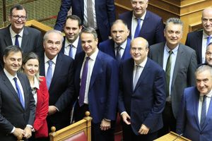 731,96 εκατομμύρια ευρώ: Ο λογαριασμός της αποτυχίας της Κυβέρνησης Μητσοτάκη πληρώνεται από την Έλληνα φορολογούμενο