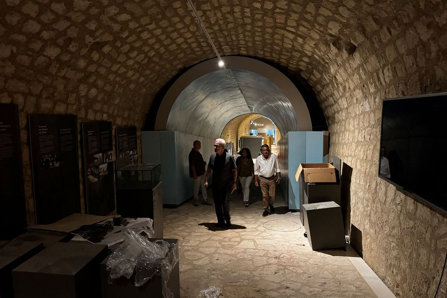 Μόνιμη Έκθεση Ενθυμημάτων Εθνικής Αντίστασης στη στοά Μακάσι