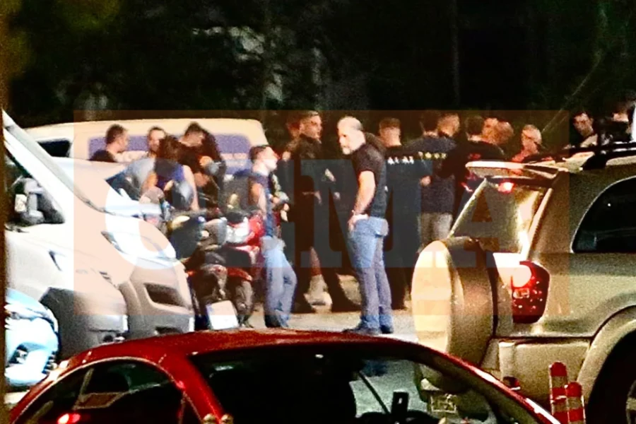 Θρίλερ στον Άγιο Δημήτριο: Νεκρός αστυνομικός μέσα σε υπηρεσιακό αυτοκίνητο