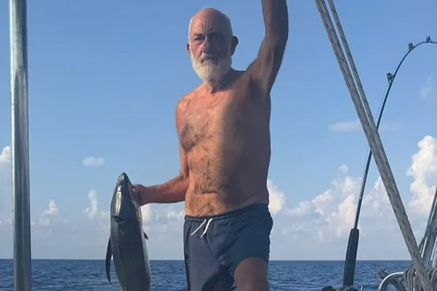 Θρίλερ ανοιχτά της Πύλου: Αγνοείται 66χρονος Ισπανός – Η σύζυγός του έμεινε τρεις ημέρες στο σκάφος