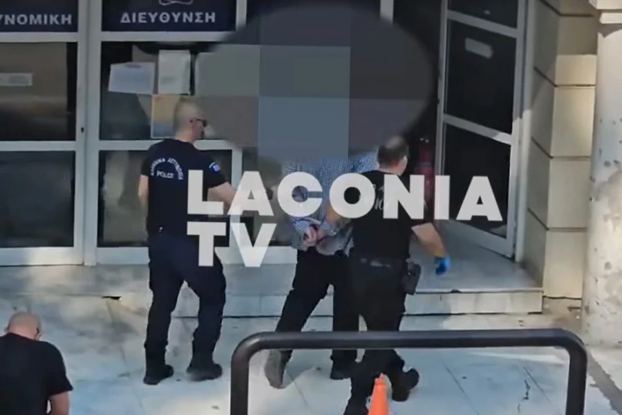 Tα ερωτήματα που ζητούν απαντήσεις για τον 90χρονο που βρέθηκε στον καταψύκτη: Οι μαρτυρίες και η ιατροδικαστική που θα λύσει τον γρίφο