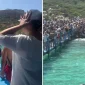 «Βουλιάζει» από επισκέπτες ο Μπάλος – Viral βίντεο με τις τεράστιες ουρές στην παραλία
