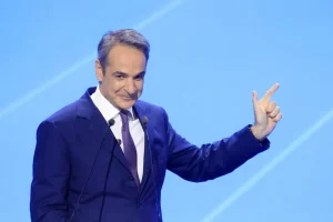 Οι δύο λόγοι που ο Κ. Μητσοτάκης επιμένει να πάει σε εκλογές την άνοιξη του 2027
