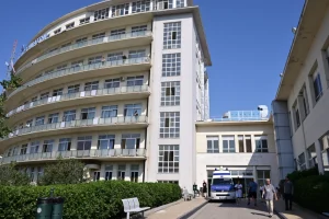 Τα ξημερώματα η λήψη οργάνων του 39χρονου μοτοσικλετιστή από το δυστύχημα στη Βούλα: Νεφροί, ήπαρ, πνεύμονες και κερατοειδείς θα δοθούν σε ασθενείς
