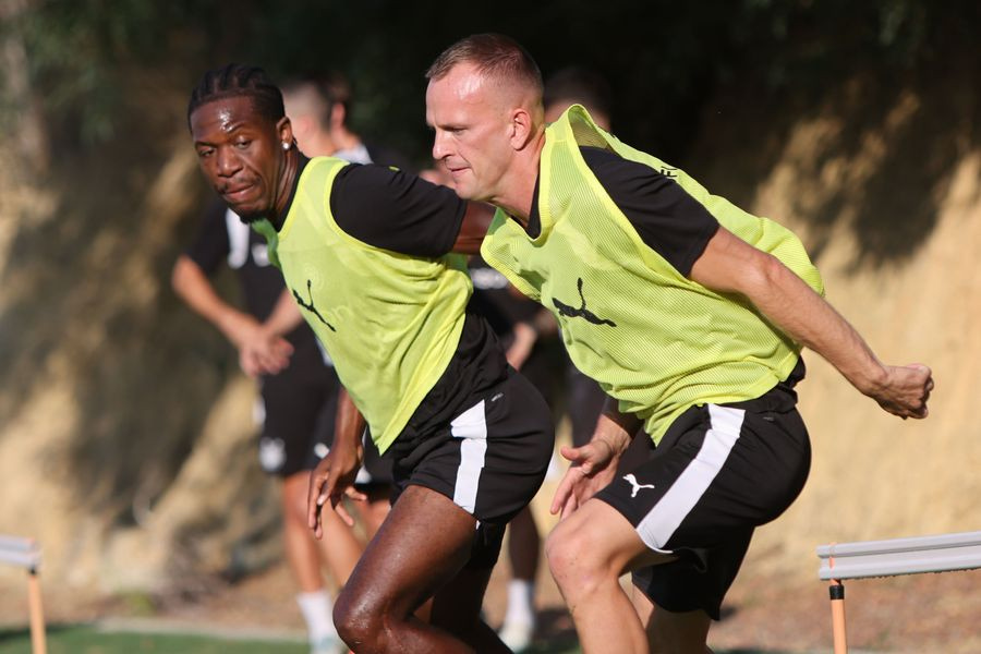Με Ντίκμαν η αποστολή του ΟΦΗ για το Super Cup