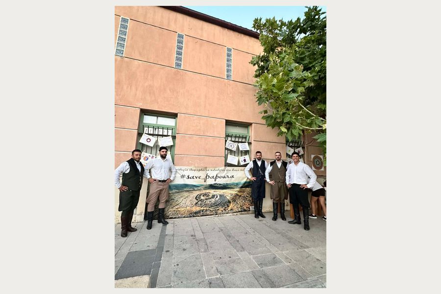 Ο κόσμος αγκάλιασε ξανά τον λόφο Παπούρα: “Πρέπει να αναδειχθεί και να προστατευθεί”