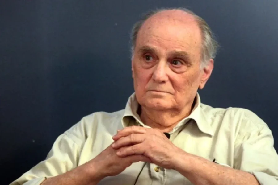 Πέθανε ο συγγραφέας και στοχαστής Στέλιος Ράμφος σε ηλικία 87 ετών