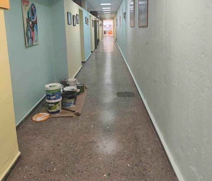 Σε εξέλιξη οι συντηρήσεις σχολικών μονάδων σε Ηράκλειο και οικισμούς