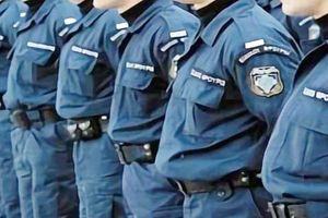 Αποθήκες Σκουλούδη: Έφτασαν στο Ηράκλειο οι συνοριοφύλακες για τη φύλαξη των μεταναστών