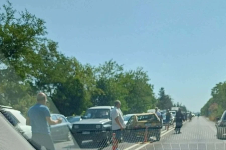 Δύο τροχαία στον ΒΟΑΚ με εμπλοκή 7 οχημάτων, έγινε καραμπόλα λόγω περιέργειας των οδηγών