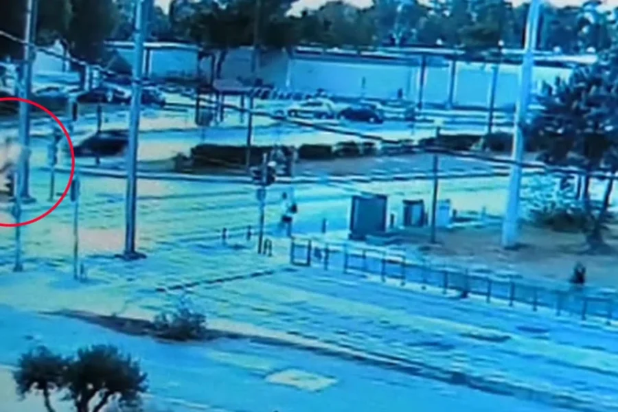 Ελεύθερος με περιοριστικούς όρους ο 32χρονος οδηγός ταξί για το τροχαίο στη Βούλα: Παραπλανήθηκα από το GPS, υποστήριξε
