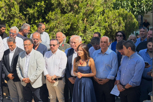 Στις εκδηλώσεις τιμής και μνήμης στη Δαμάστα και τον Μάραθο η Ελένη Βατσινά