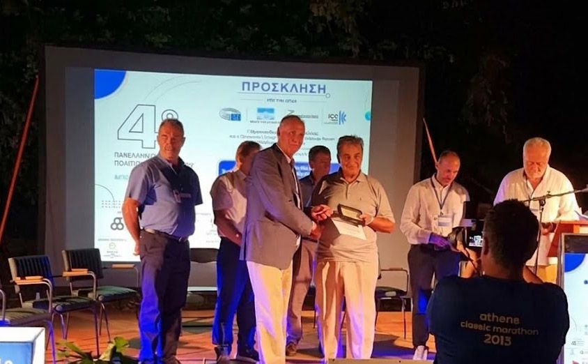 Ο Μεσσαρίτης γλύπτης Γιάννης Κοντός τιμήθηκε στο 4ο Πανελλήνιο Forum Πολιτισμού και Τουρισμού στο Αίγιο