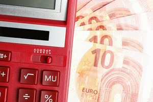 Συνταξιούχοι: Ποιοι θα πάρουν τα 300 ευρώ τον Νοέμβριο – Τα νέα κριτήρια και οι αποκλεισμοί