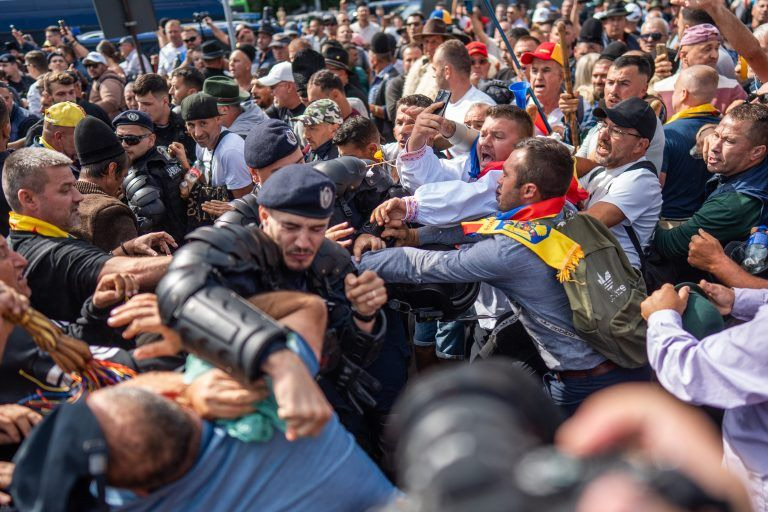 Ρουμανία: Επεισόδια σε διαδήλωση αγροτών στο Βουκουρέστι