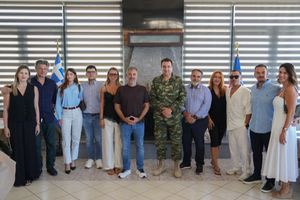 Ο Αντώνης Καράτζης τιμήθηκε για την προσφορά του στις Ένοπλες Δυνάμεις