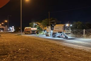 Ξεκινά η τοποθέτηση ηλεκτρονικών πινακίδων με ραντάρ ανίχνευσης υπερβάσεων του ορίου ταχύτητας, κοντά σε σχολεία