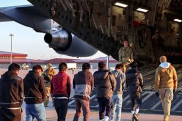 Οι Ηνωμένες Πολιτείες έχουν απελάσει περισσότερους από 25.000 αλλοδαπούς προς τρίτες χώρες