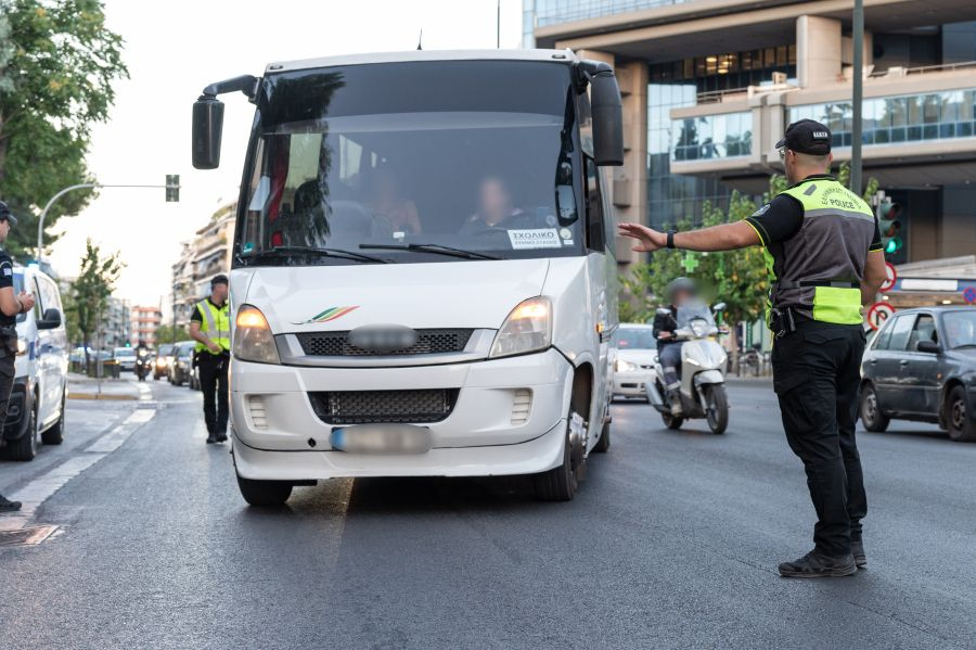 Χανιά: Πώς ξέχασαν τα 2 νήπια κλειδωμένα στο σχολικό για 5 ώρες – Απολύθηκε η συνοδός
