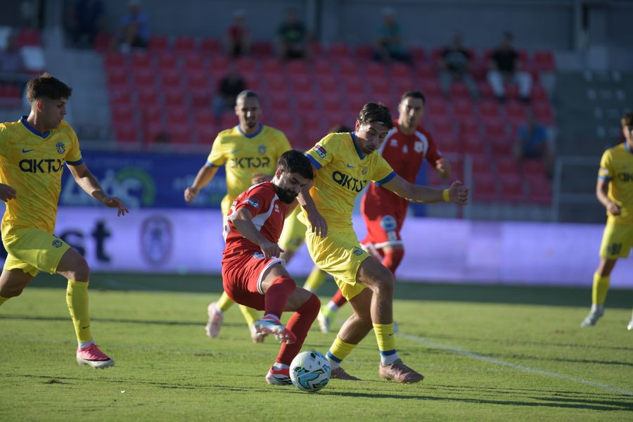 «Μίλησαν» οι έδρες στη Super League 2