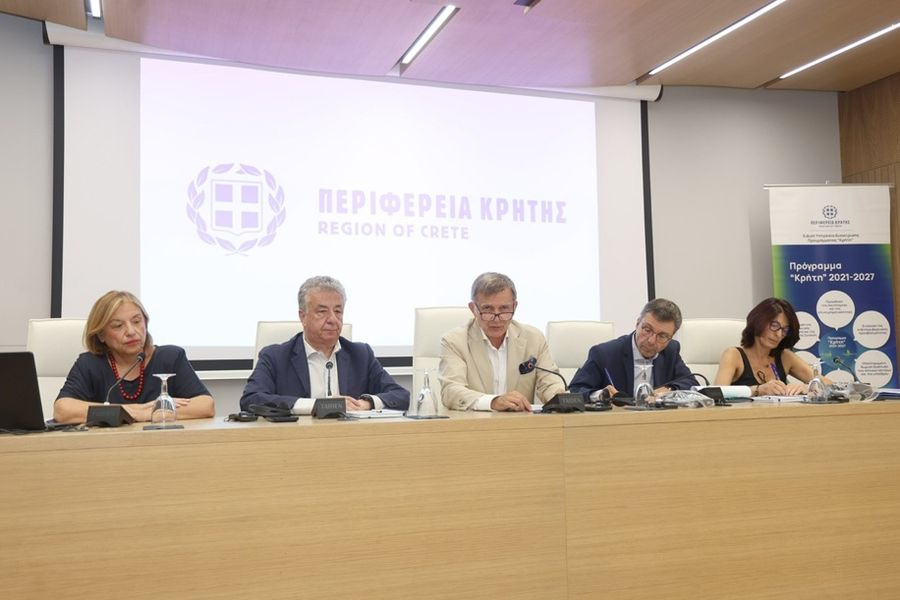 Στ. Αρναουτάκης: «Κοινό μέτωπο Περιφερειών και Διαχειριστικών Αρχών απέναντι στην κατάργηση των Περιφερειακών Προγραμμάτων»