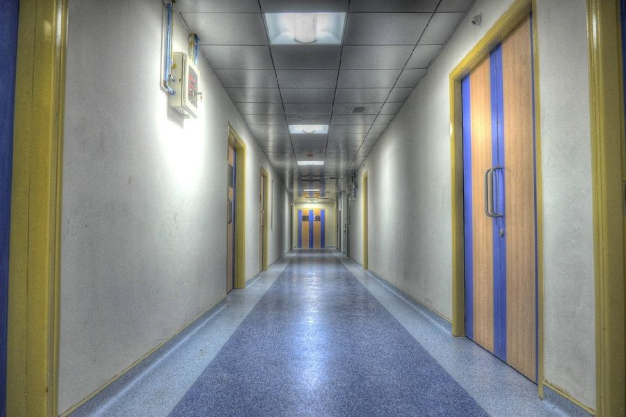 Νοσοκομείο Ρεθύμνου: Υποστελέχωση και υπερεφημέρευση – Κραυγή αγωνίας για τα συνεχιζόμενα προβλήματα