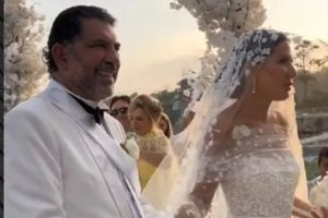 Χώρισε 1 χρόνο μετά τον παραμυθένιο γάμο του στο Μπαλί ο πλαστικός χειρουργός ο Γιάννης Λύρας