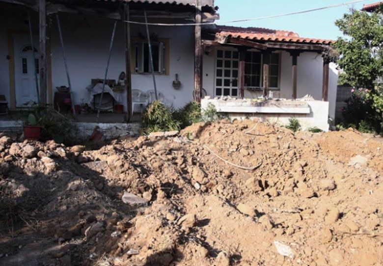 Θρίλερ στο Μαραθώνα: Τυλιγμένη σε νάιλον στο υπόγειο βρέθηκε η 90χρονη – Την καταγγελία είχε κάνει η εγγονή της
